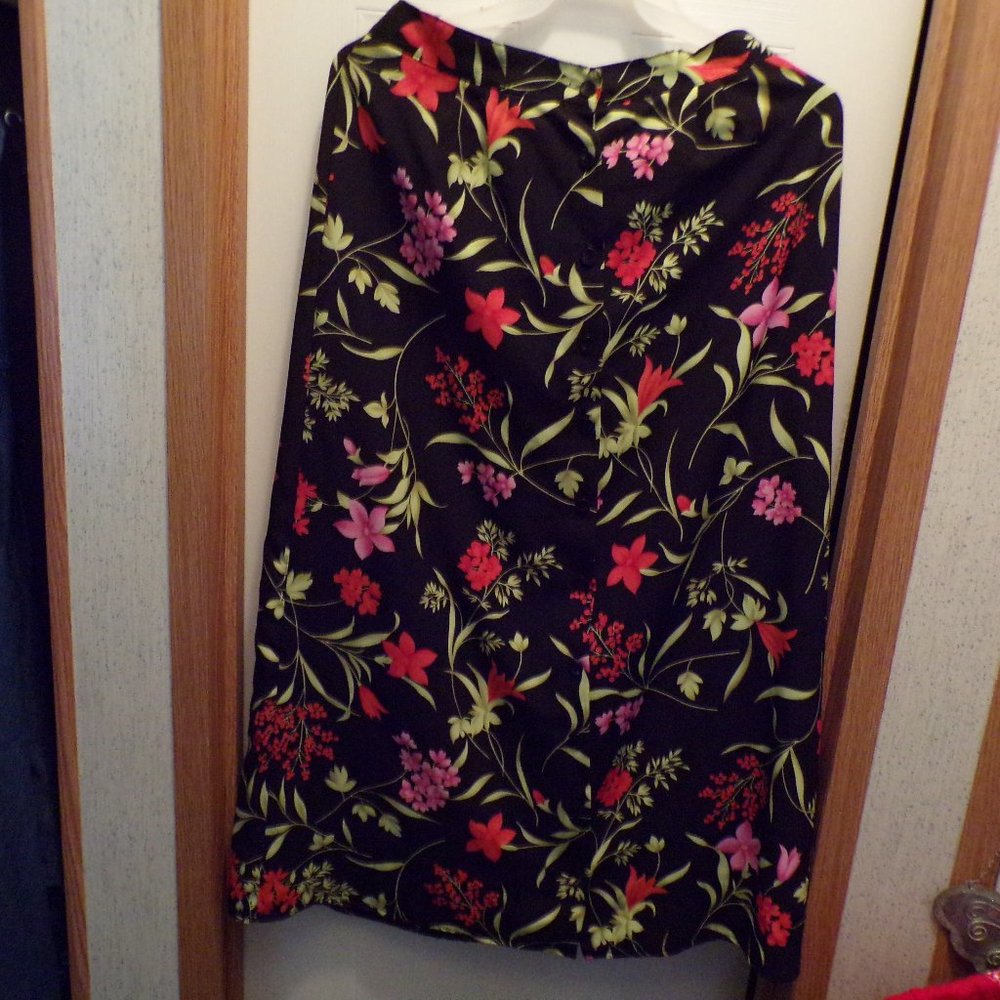 Black skirt with floral print skirt